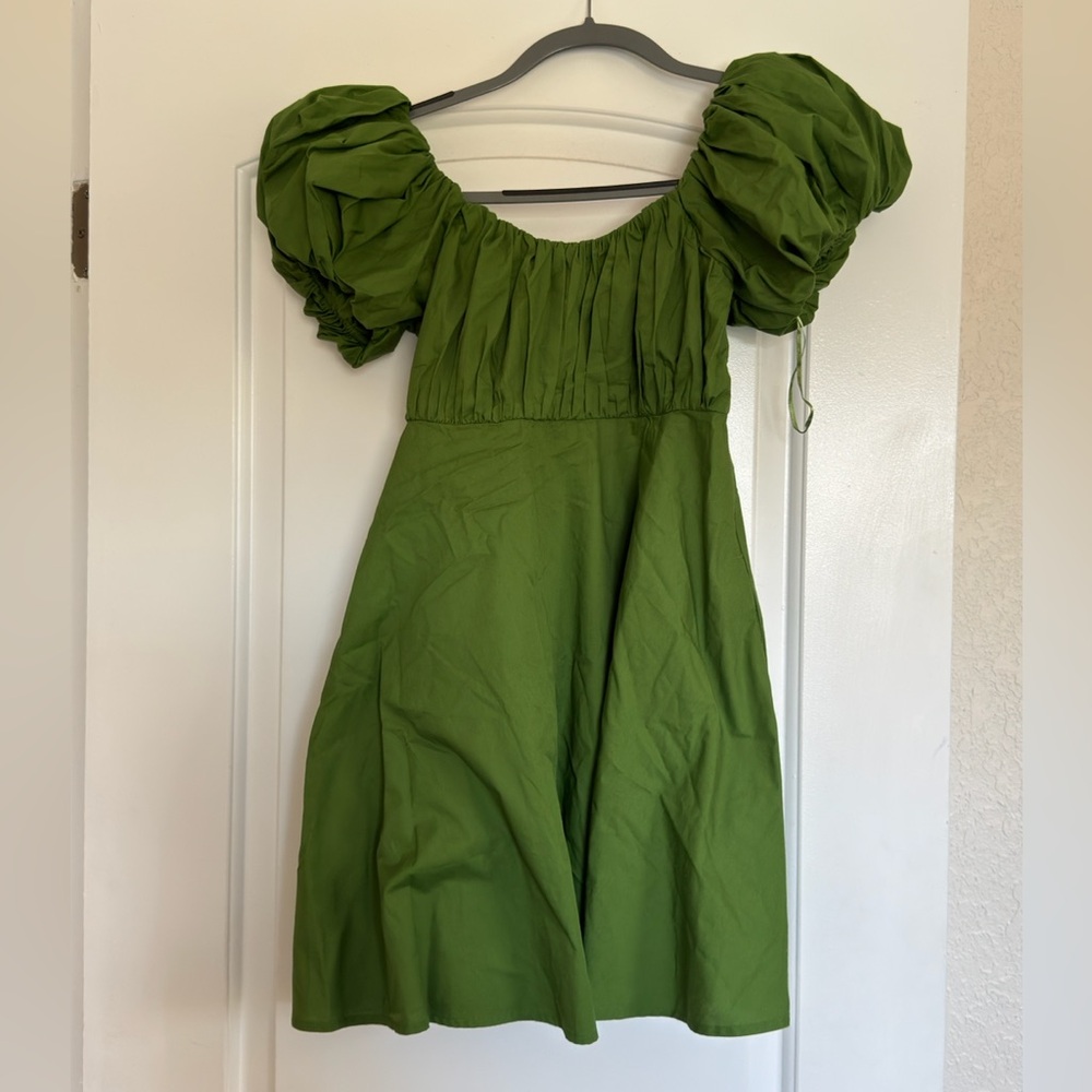 Abercrombie and Fitch puffed sleeved mini dress